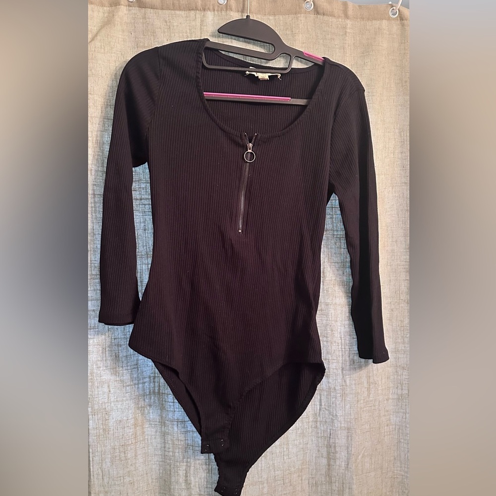 Black bodysuit Top